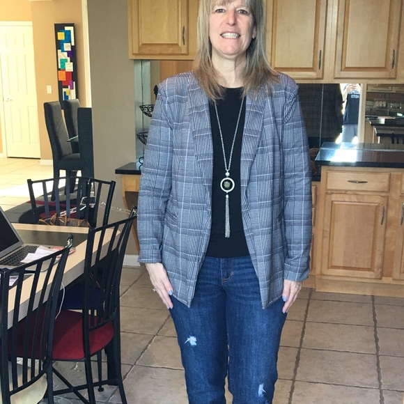 NWOT - One 5 One Blazer - Plaid - Woman’s - Picture 6 of 8